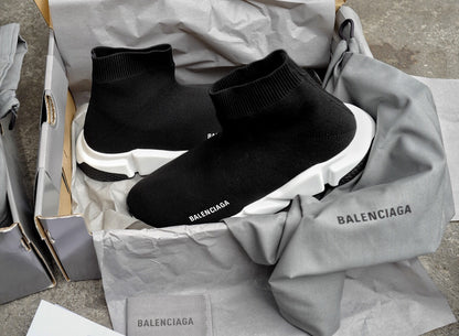 sock sneaker