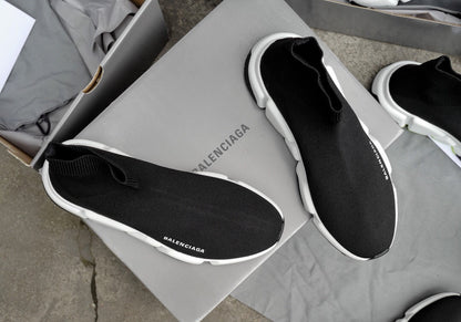 sock sneaker